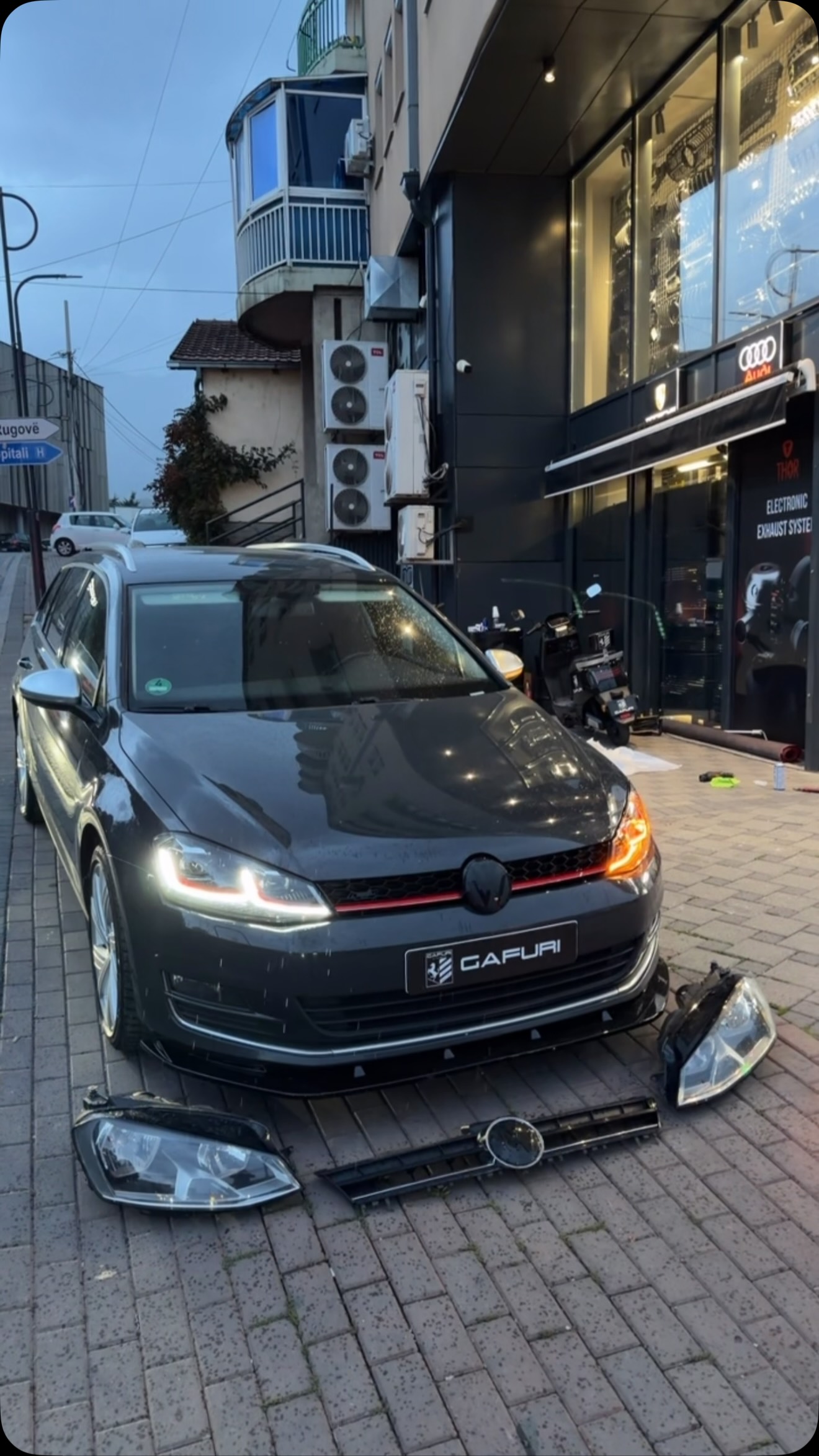 Golf 7 (2013-2015) Fara Model 7.5 GTI + Front Lip + Grill – GAFURI Autodekor  ®    +383 49 390 008 📞