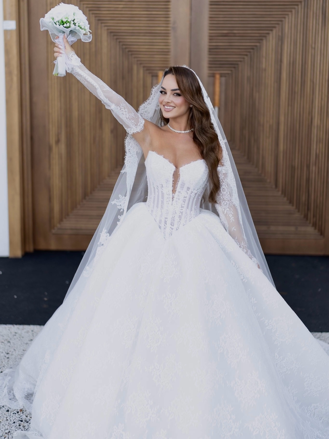 Edona’s bridal dream dress – Qendresa Bridal | Couture Wedding Dresses (3)