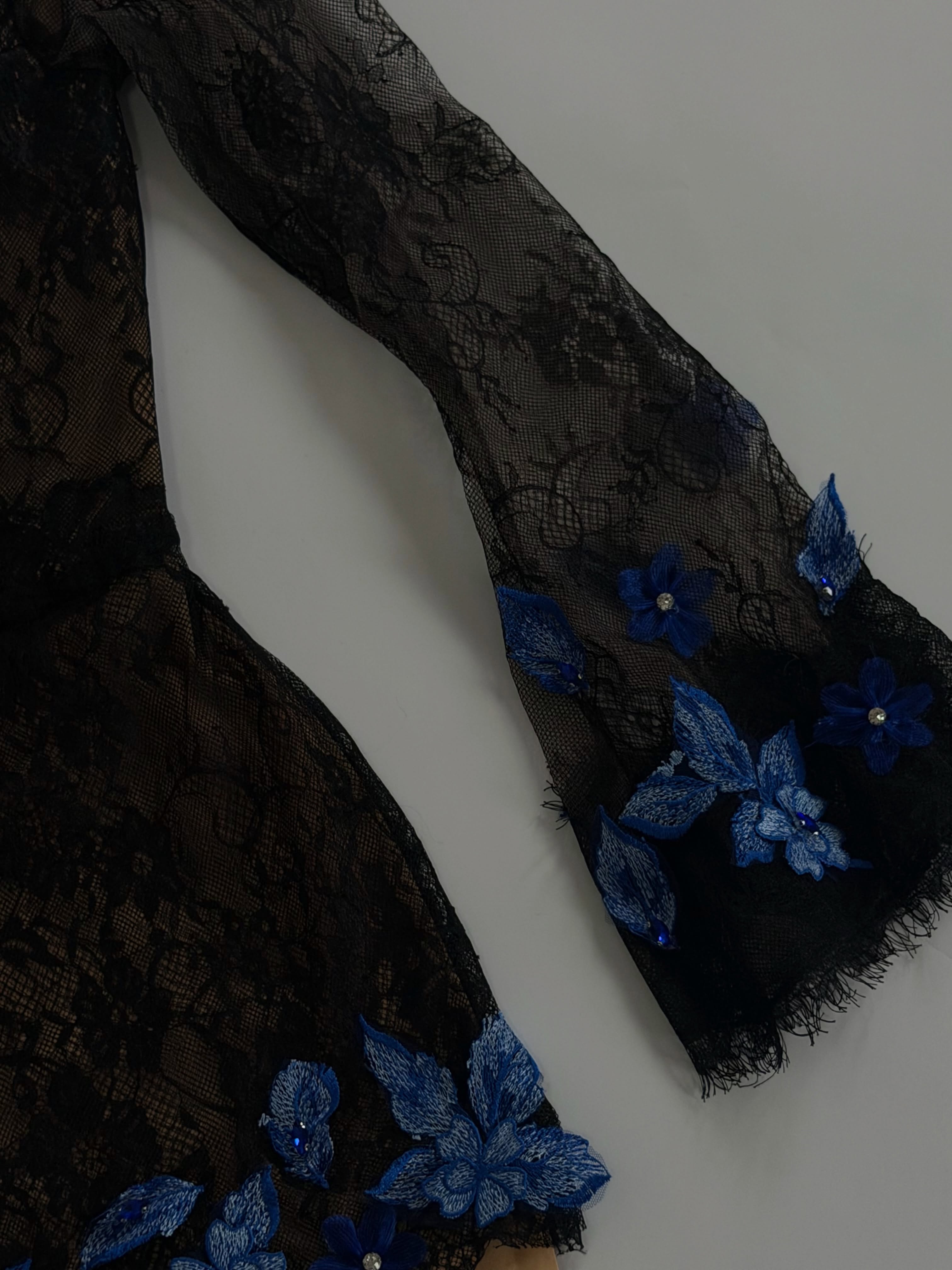 Where lace meets a touch of blue, Grida – MONDA BEQIRI (2)