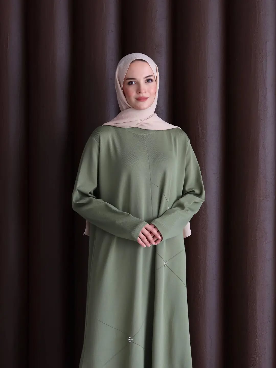 Fustan standard, gjatesia 133cm – MEDINA STYLE (2)
