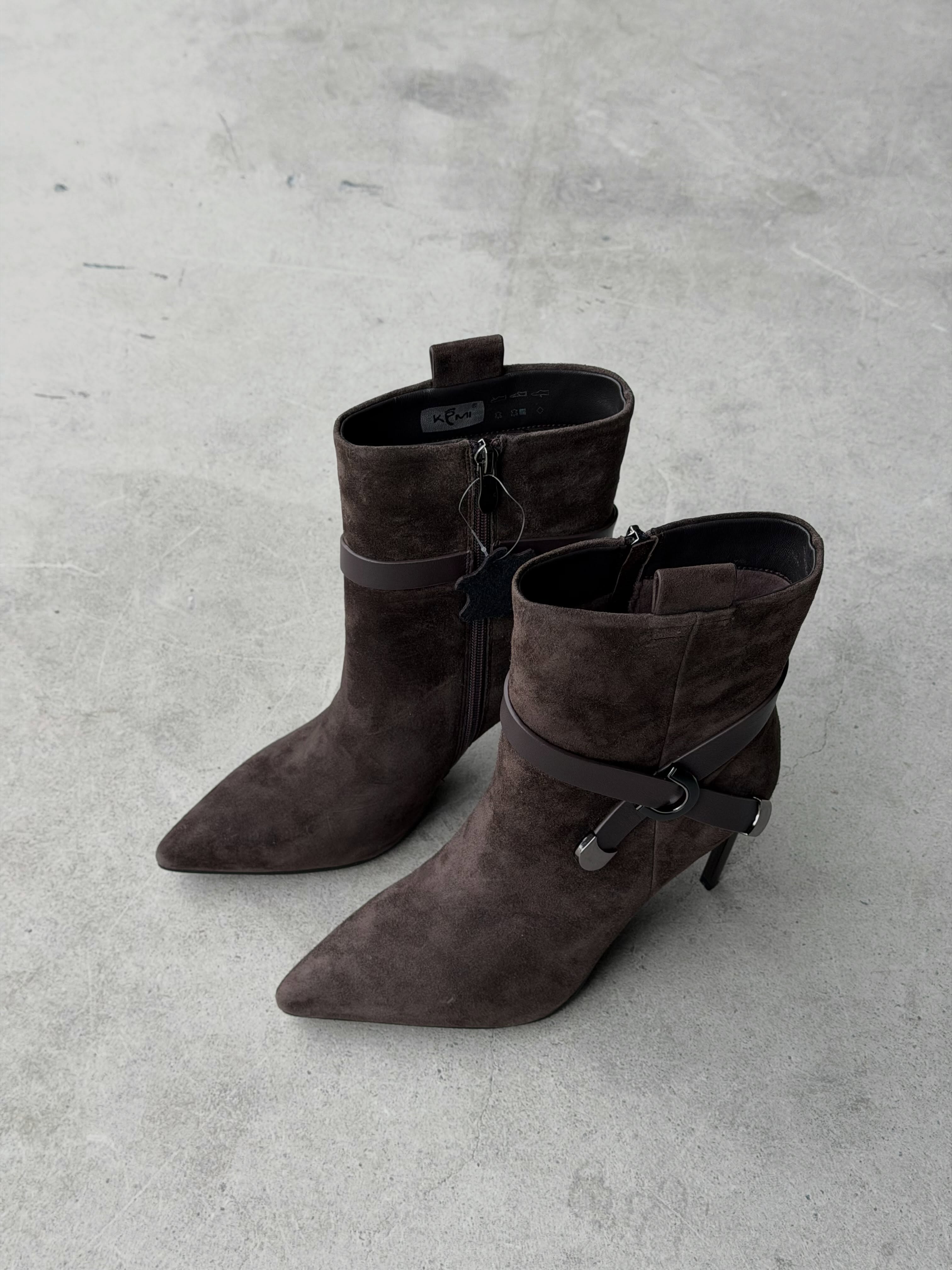 Unboxing my favorite – Kemi Shoes (3)