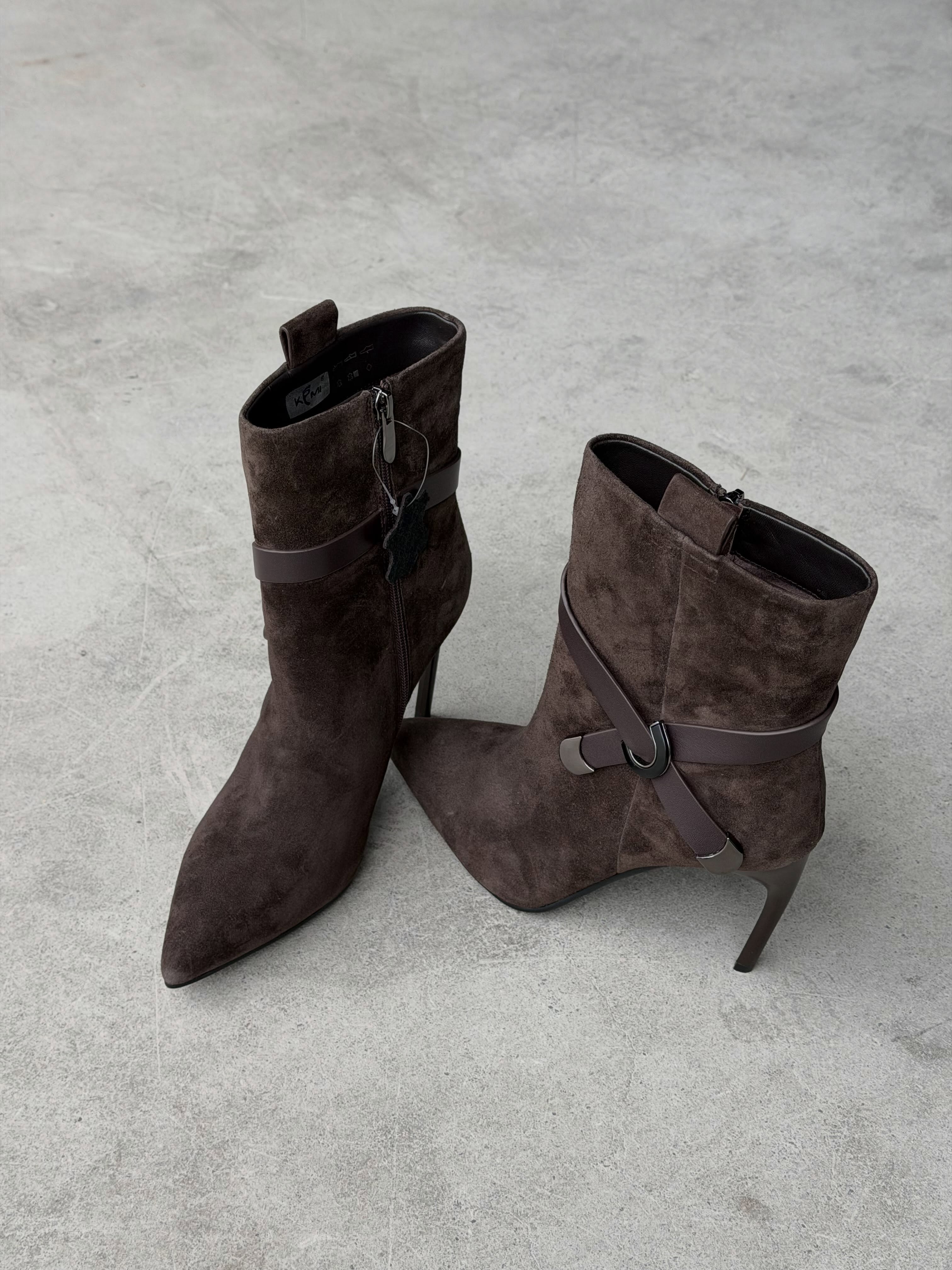 Unboxing my favorite – Kemi Shoes (4)