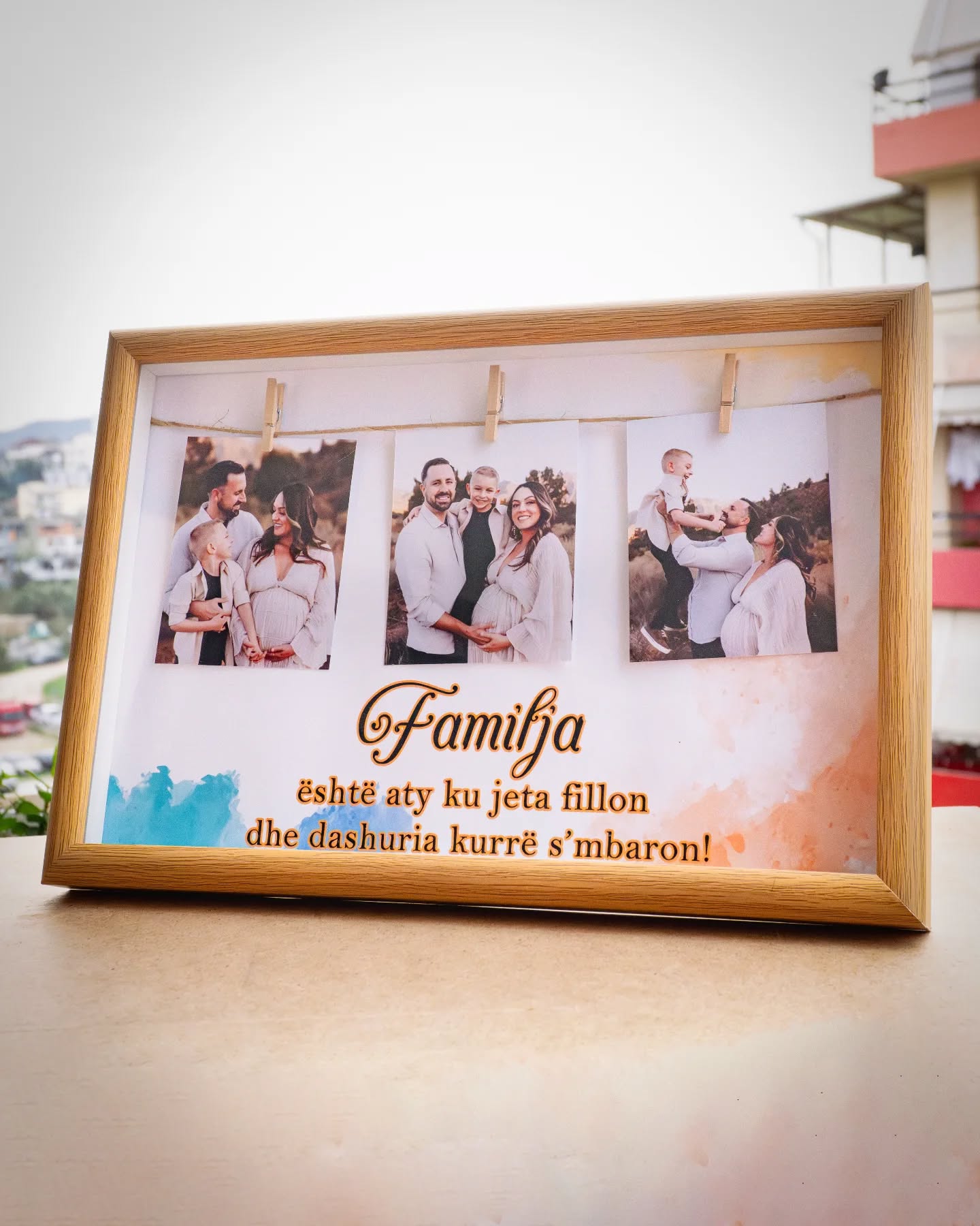 Kornizë e personalizuar mund të vendosim foton ose thënien