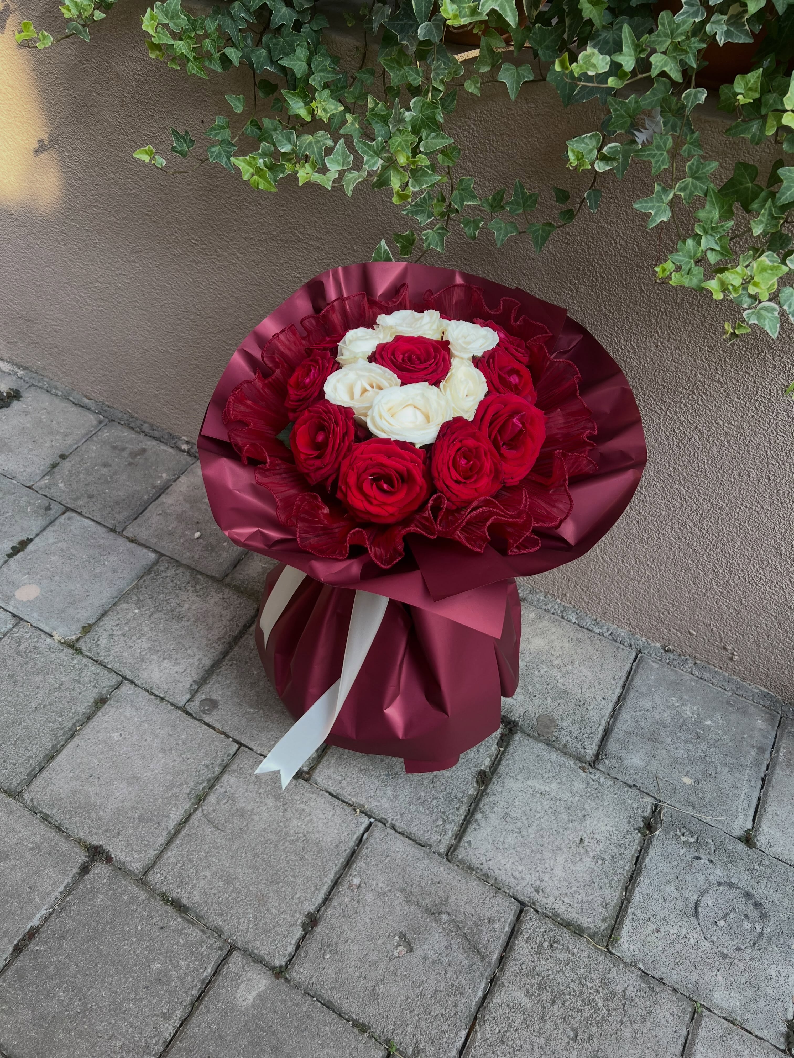 Moda nga Lulishtja Arjeta – Lulishtja Arjeta (2)