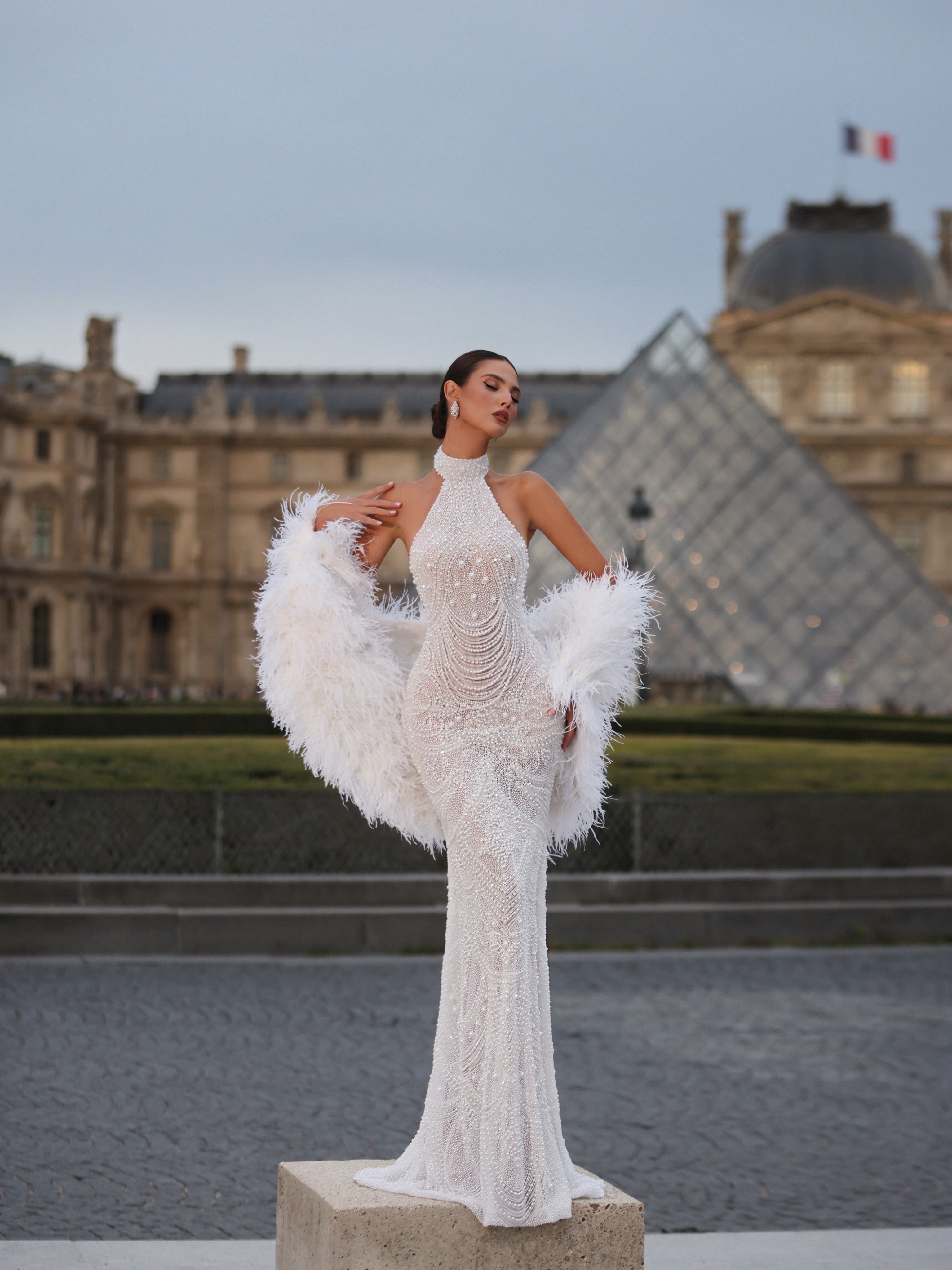 Sculpted in shimmering pearls