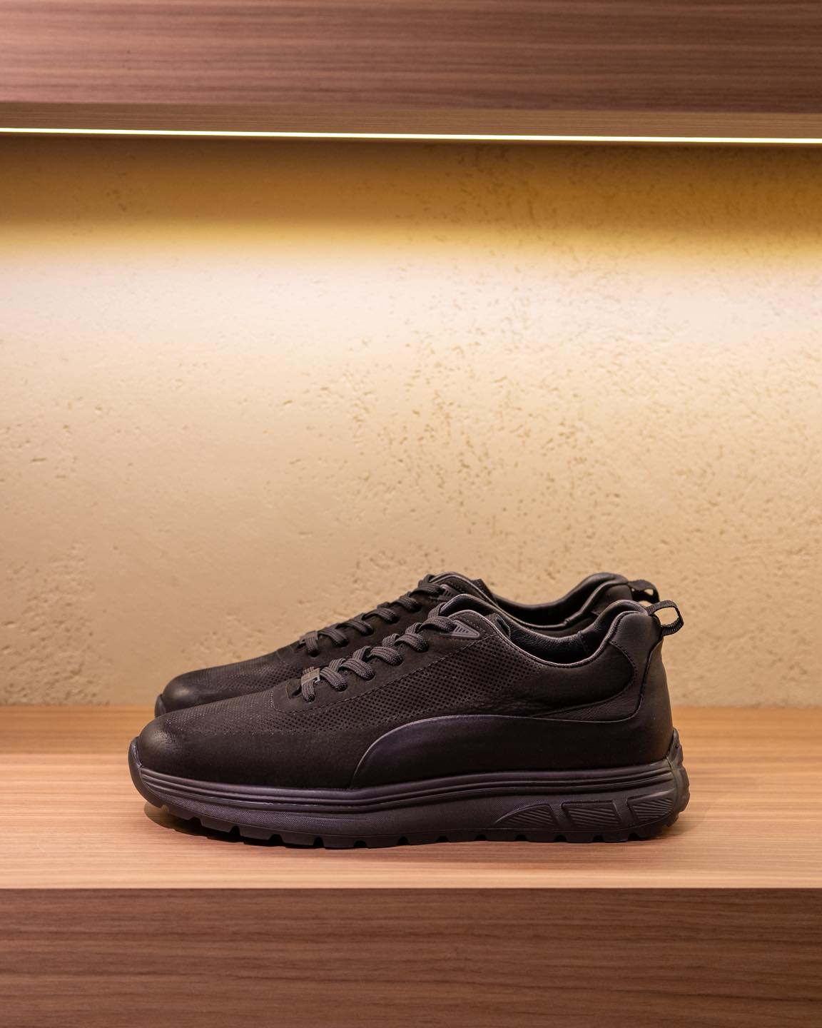 E thjeshtë. – Luciani Bellini Footwear (2)