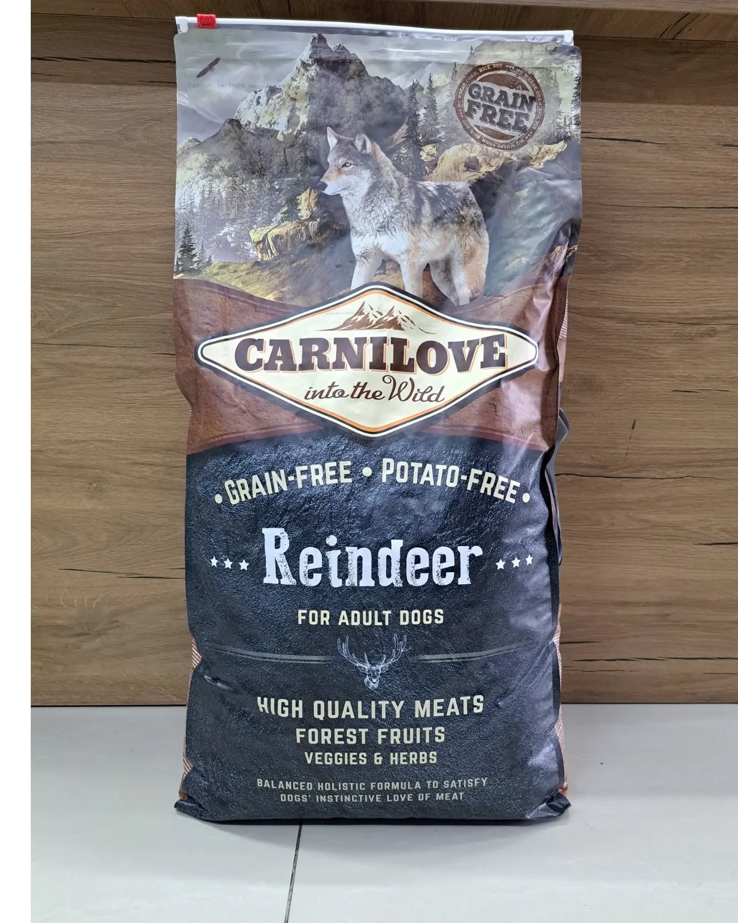 Carnilove into the wild... – Klinika Veterinare 'Pet Care' (4)
