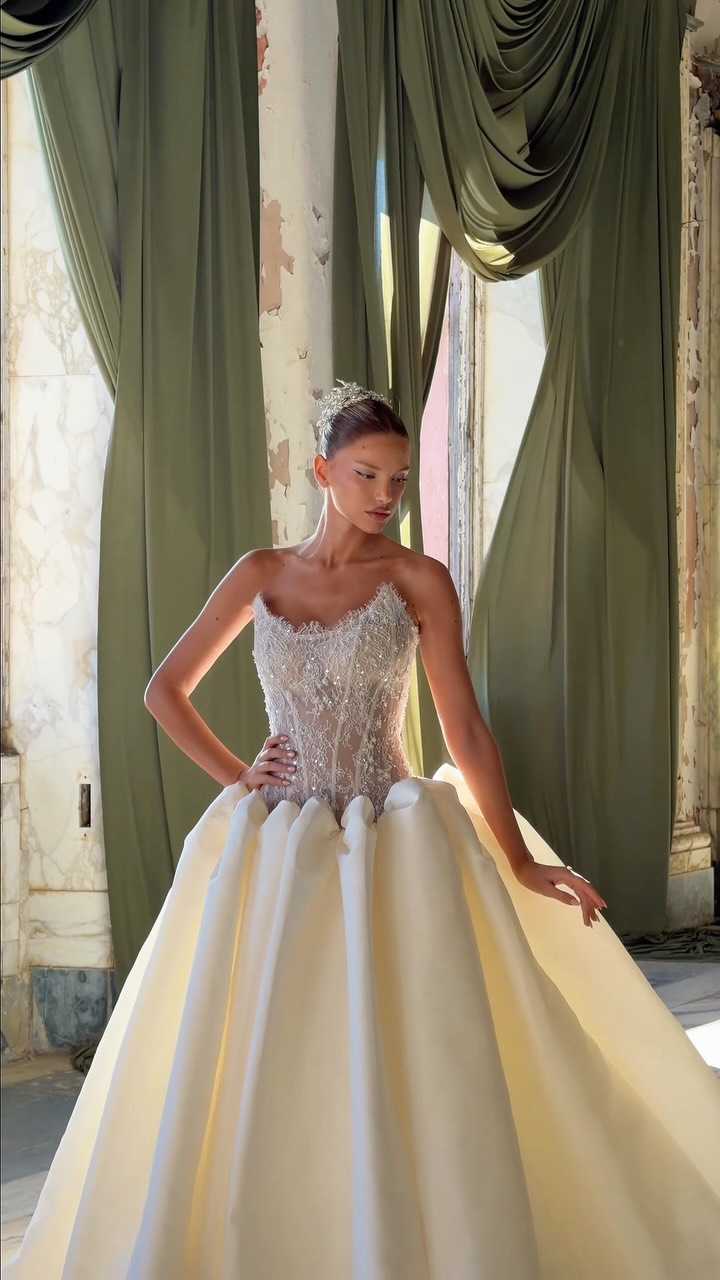 Elegance with a goddess energy.