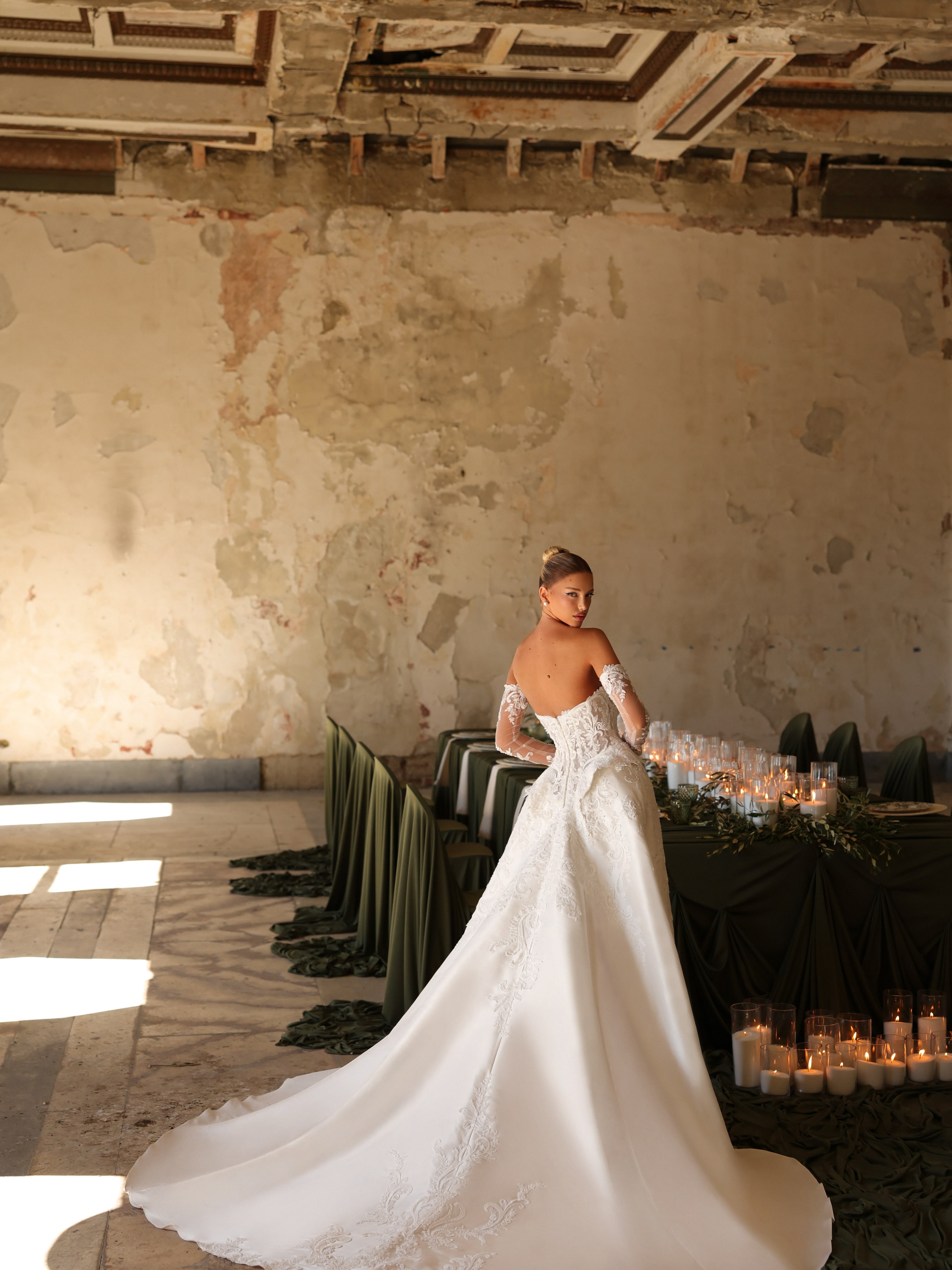 Elegance with an edge. A sculpted silhouette – NICOL SPOSA (3)