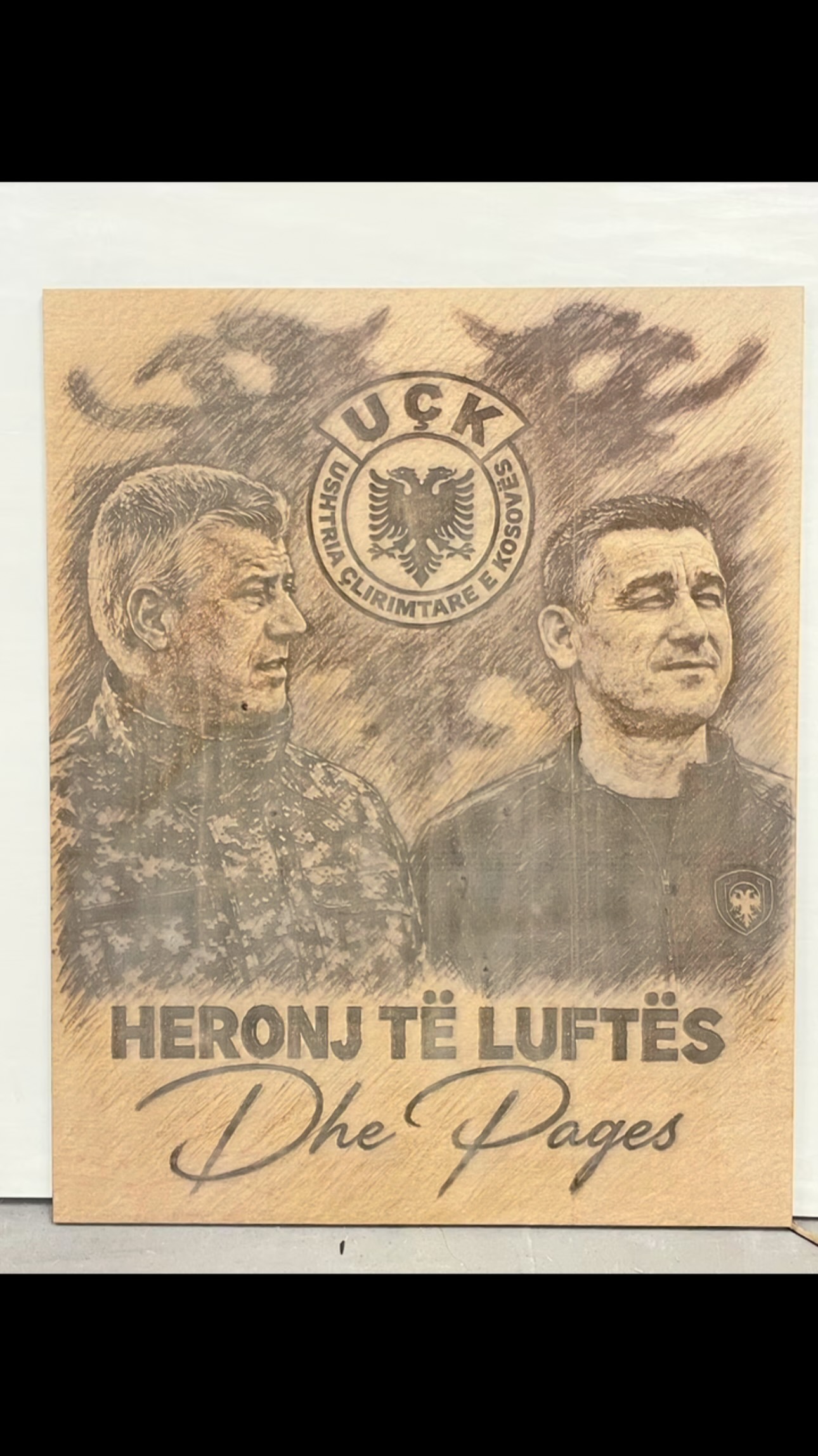 Heronj të Luftës – DHE PAQES