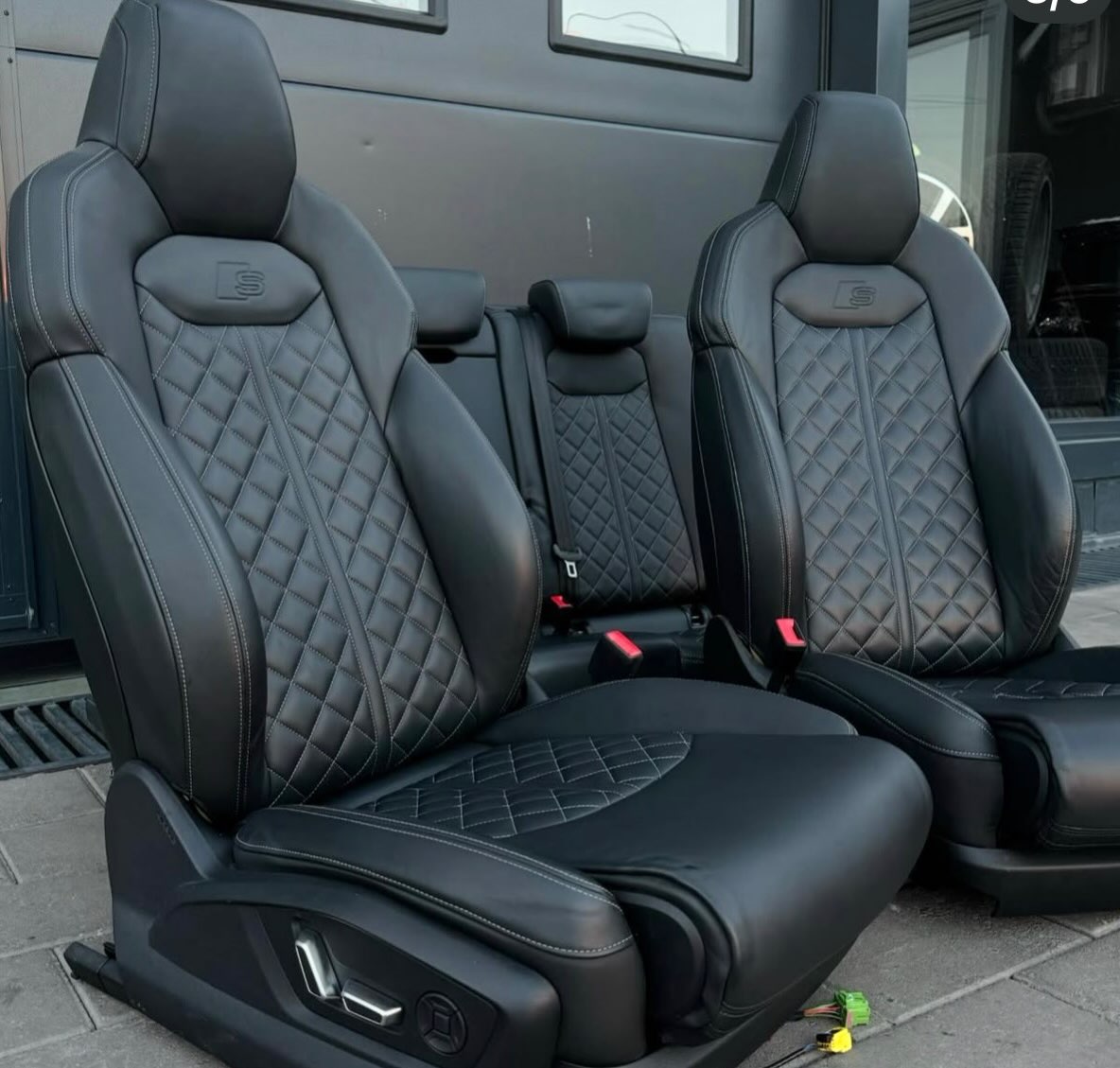Karrika per Audi Sq8 – Luxury Car  Parts Aniku (3)