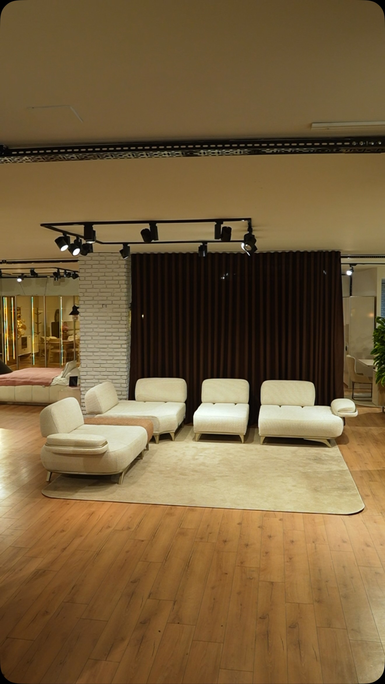 Moda nga Mobileria Jara Home
