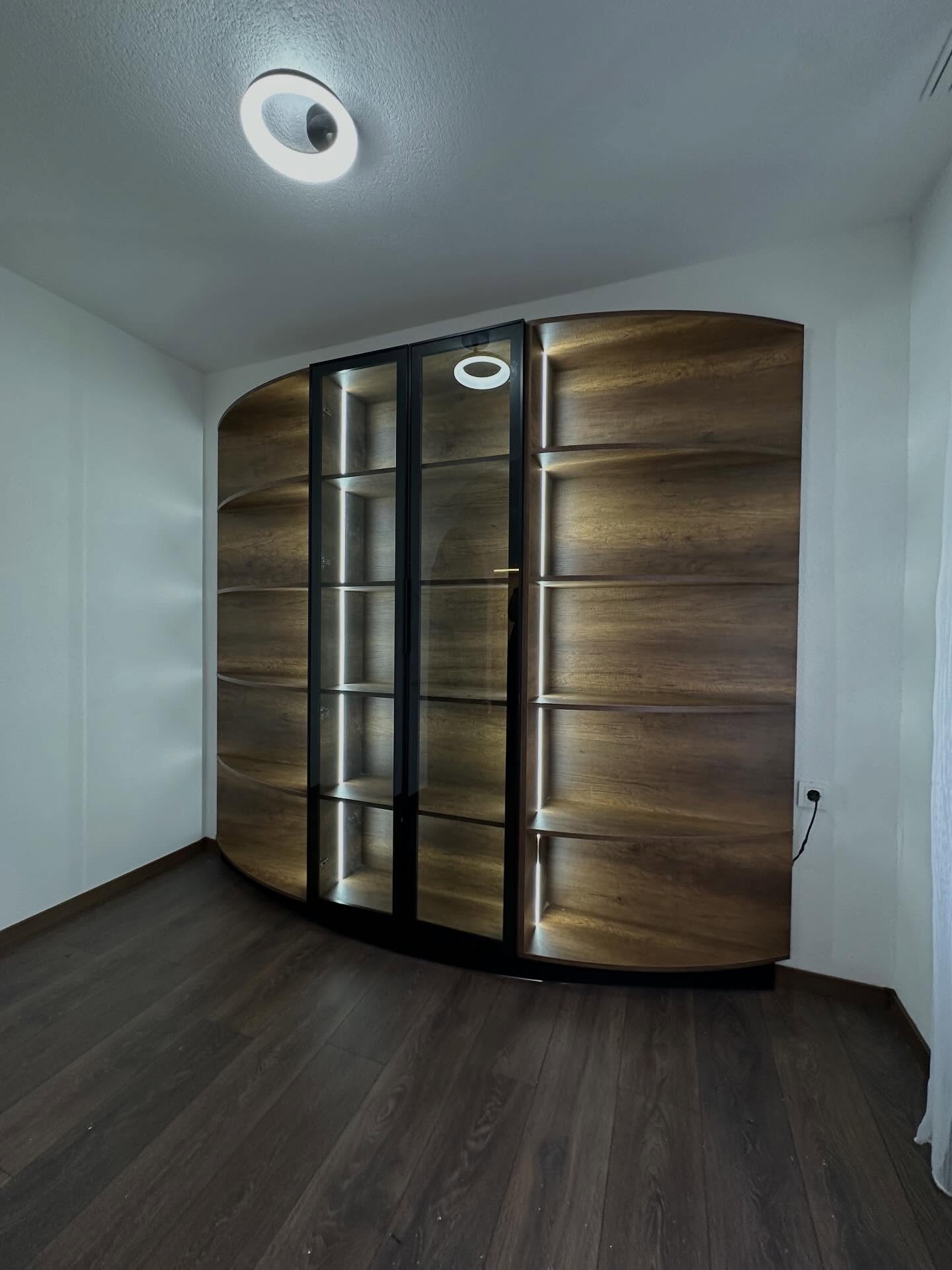 Moda nga Mobileria Ajani