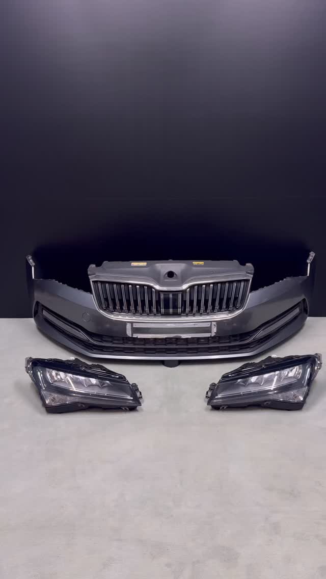 Front - Skoda SuperB 2023 Crystal Lighting