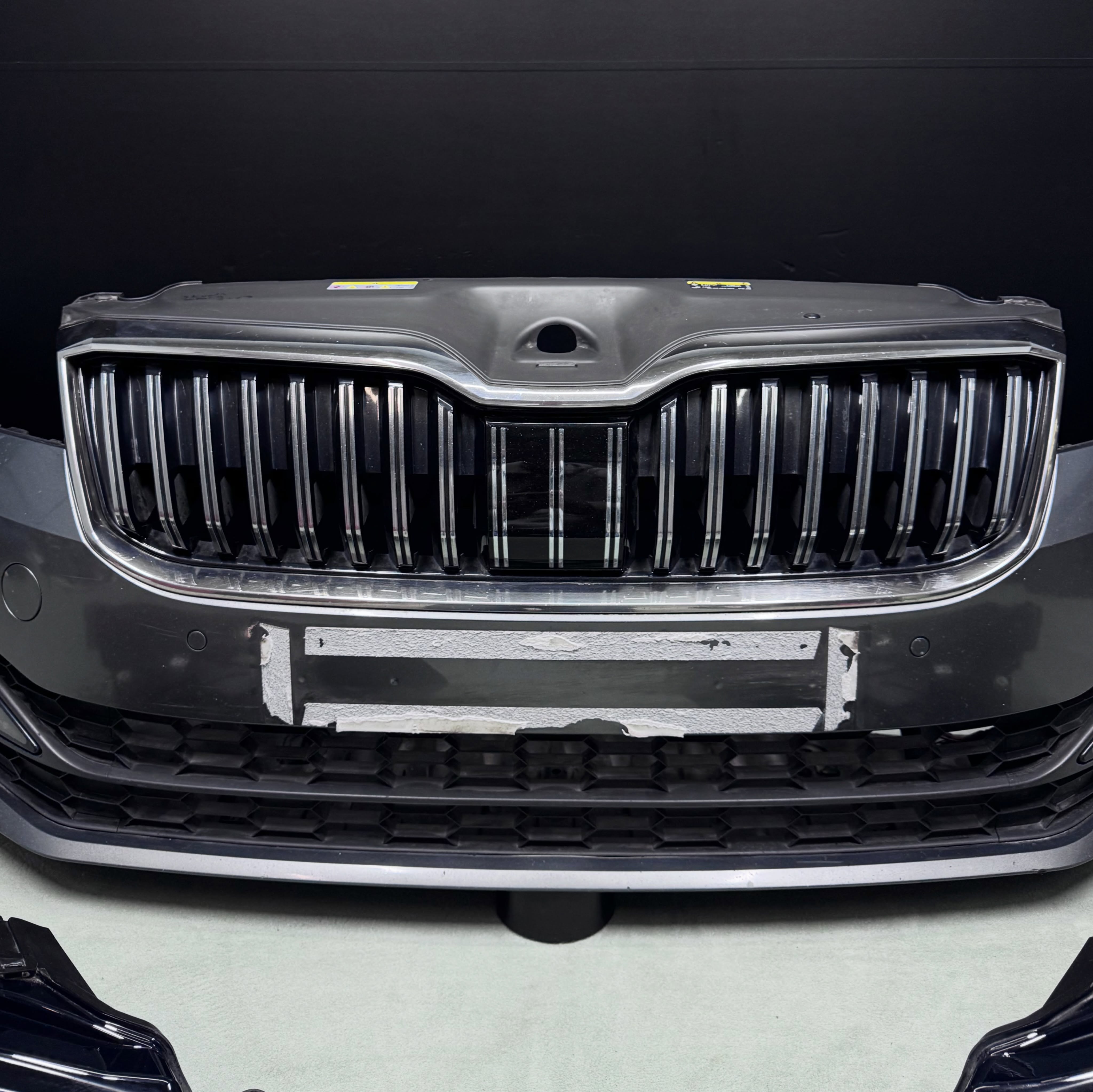 Front - Skoda SuperB 2023 Crystal Lighting – BALKAN / LUXURY AUTO PARTS (2)