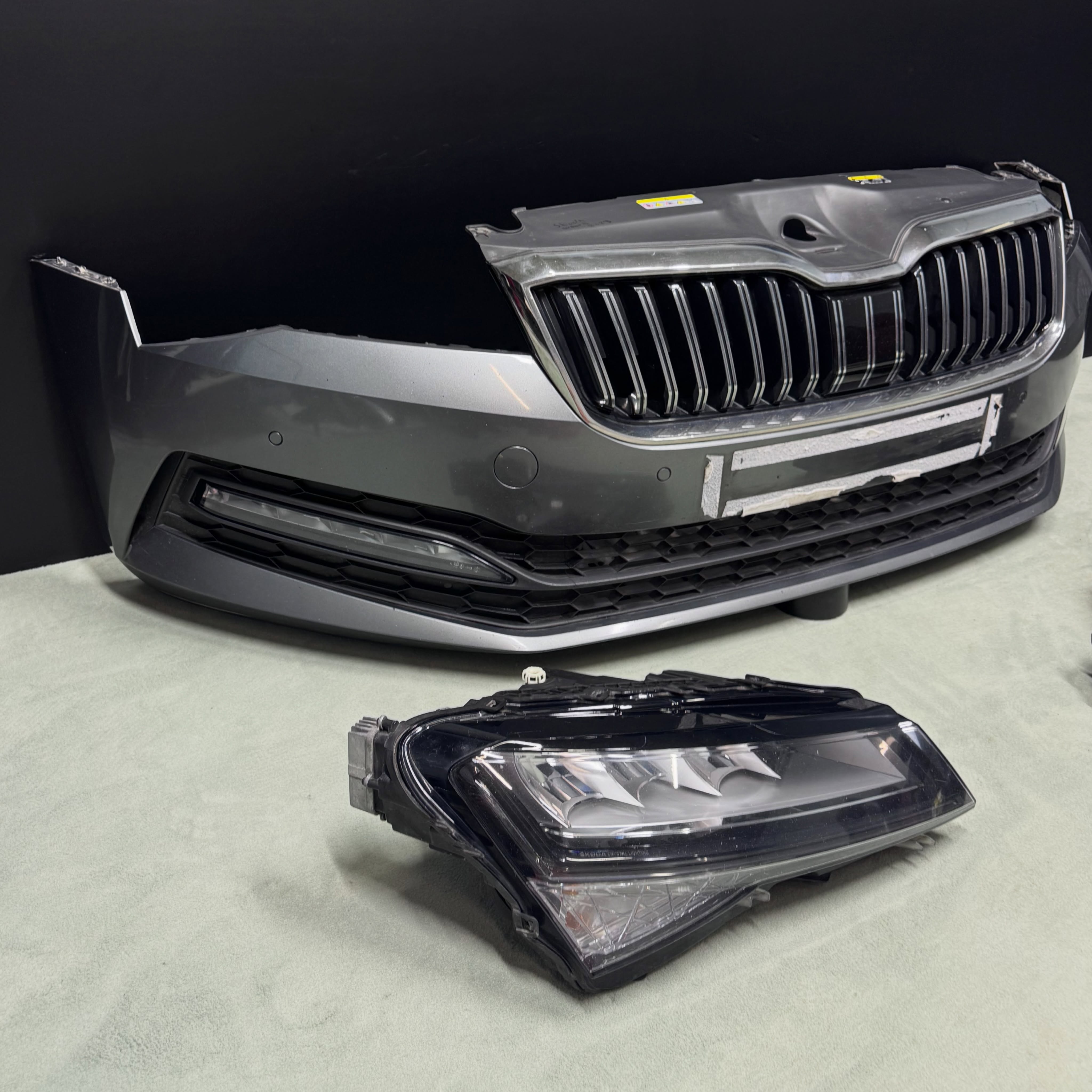 Front - Skoda SuperB 2023 Crystal Lighting – BALKAN / LUXURY AUTO PARTS (3)