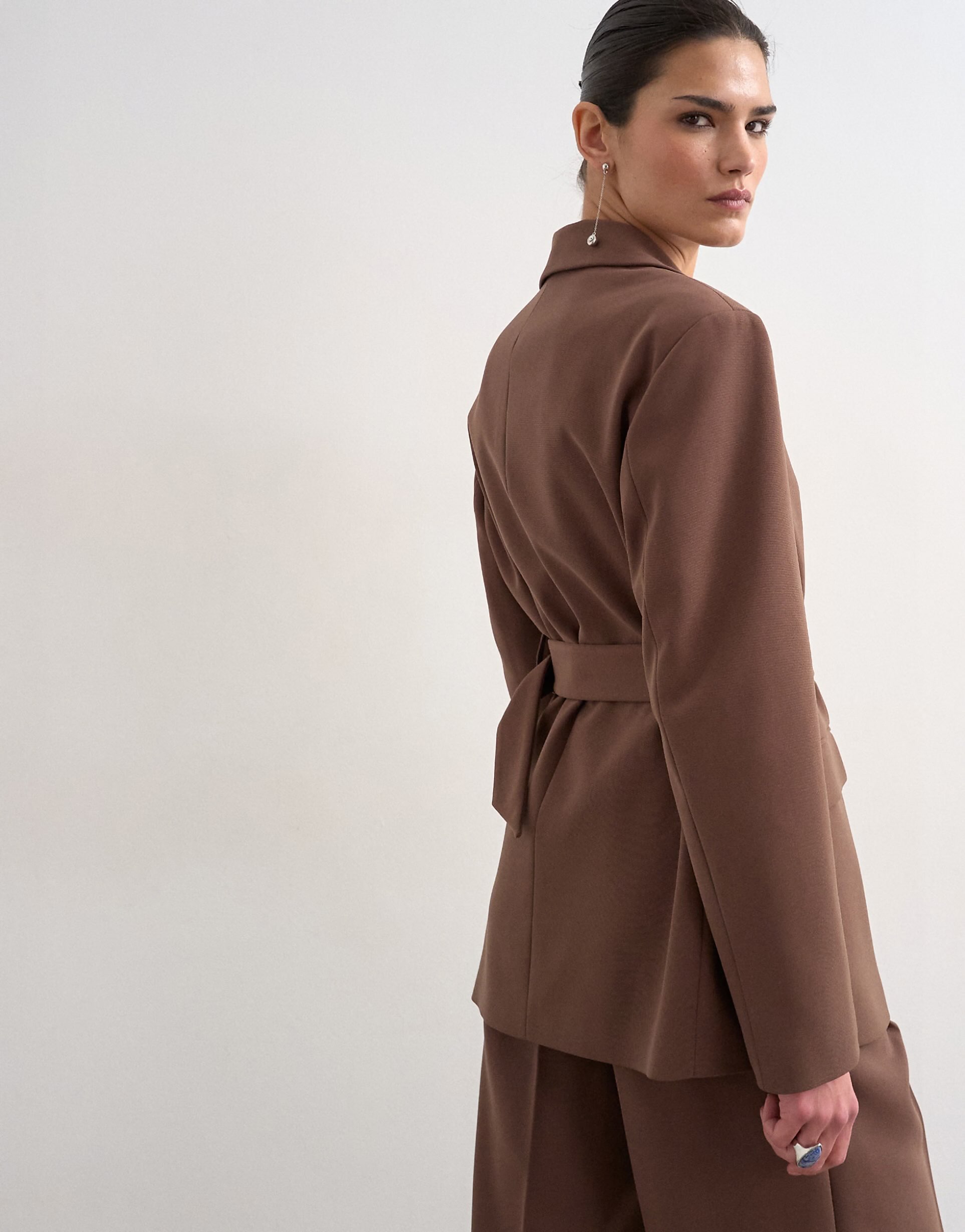 High break belted blazer in chocolate - 38 – CHERISH STORE (4)
