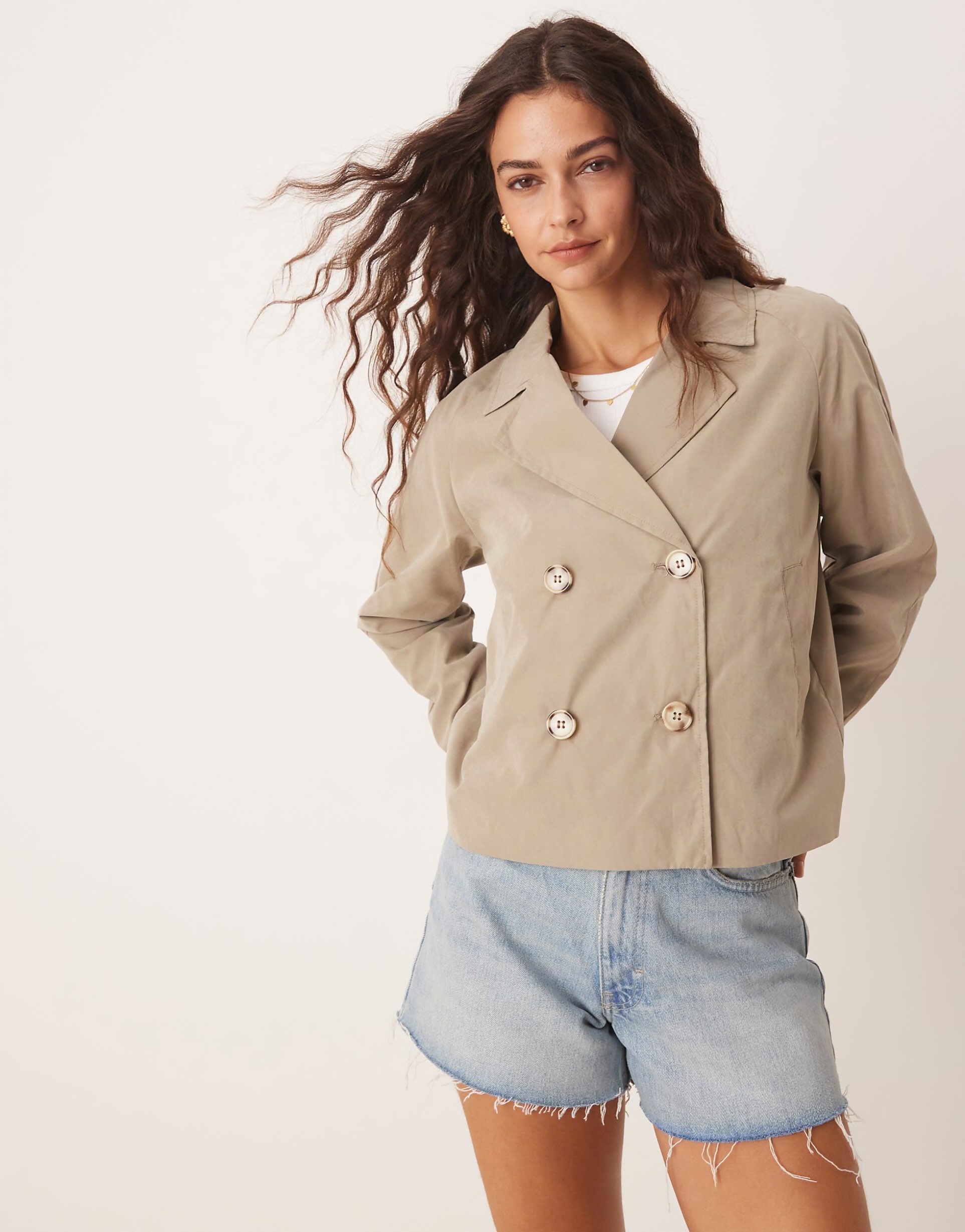 JDY boxy short trench coat in beige-XL