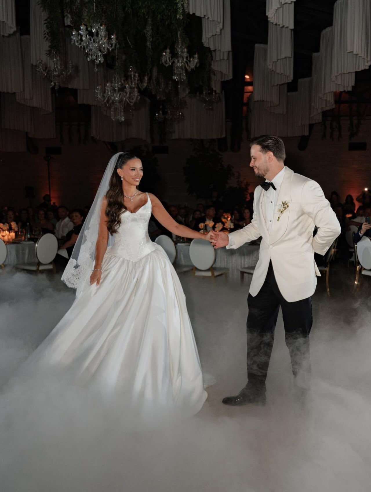 Vello nuseje me dantellë – Aiah Mariage (4)