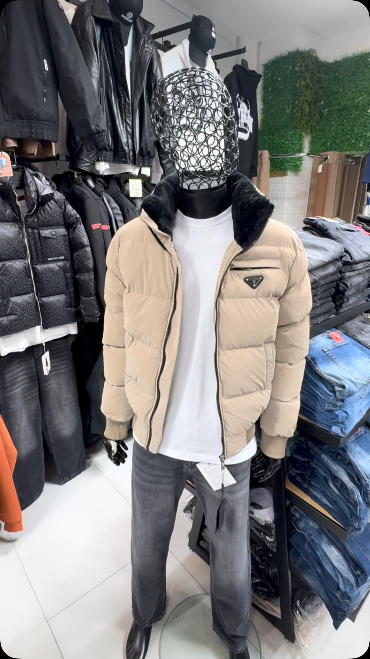 Xhaketë dimri Prada bezhë – ALBI FASHION 🛍️