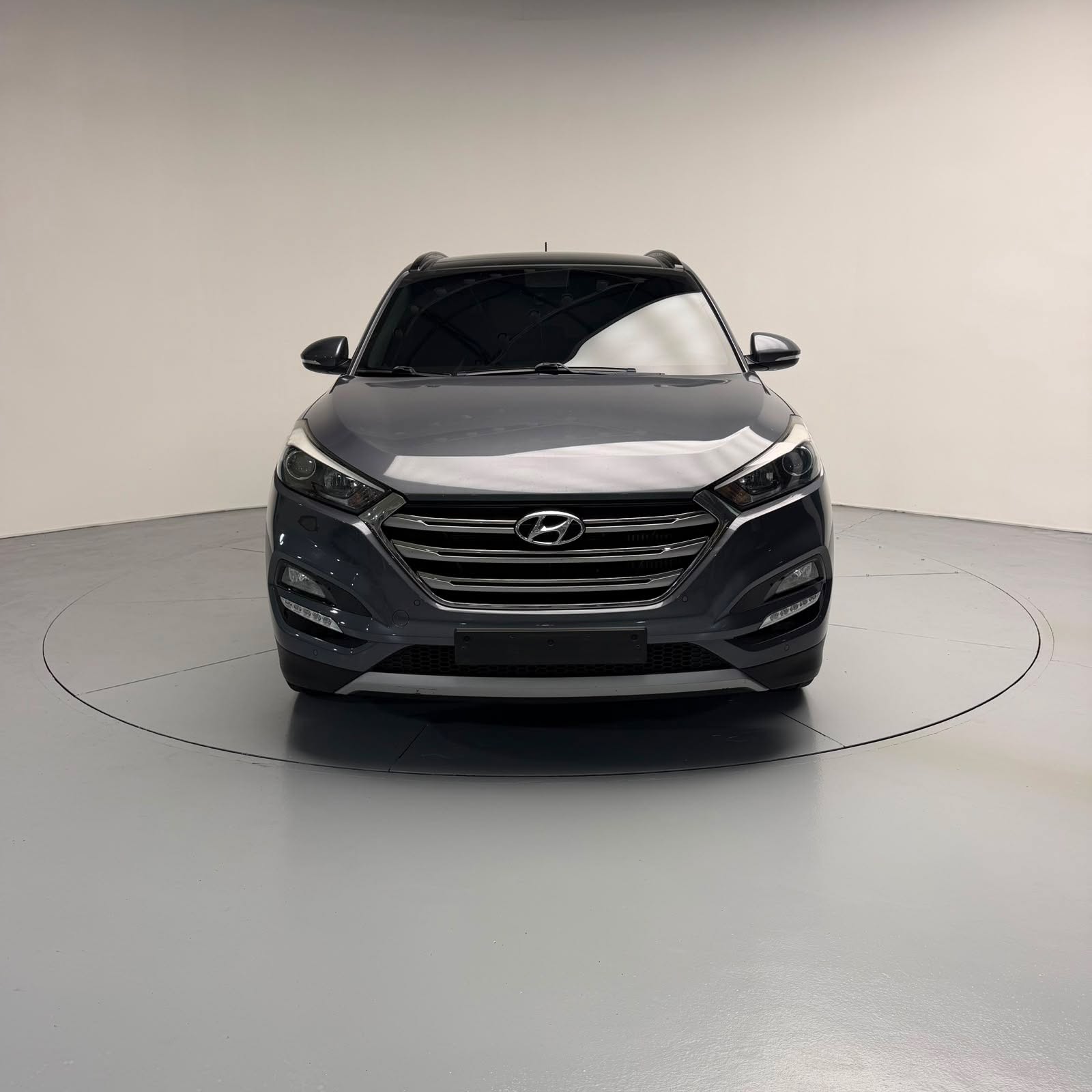 Hyundai Tucson 2.0 dizel viti 2016 – Albkor Import Kosova (3)