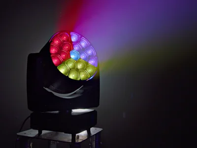 Dritë skene moving head wash RGBL LED