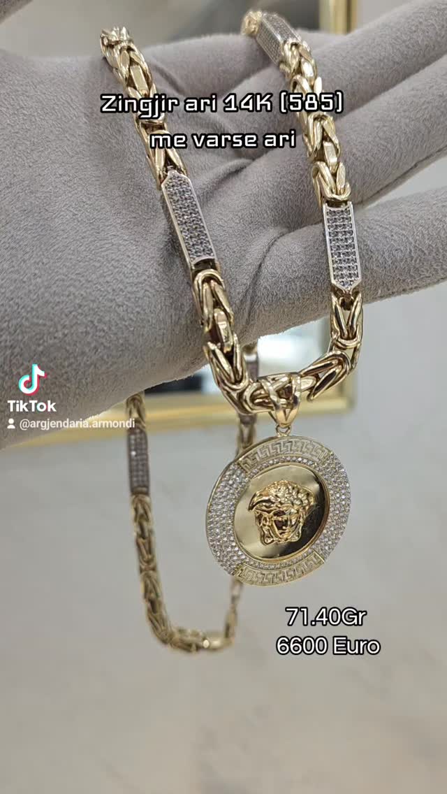 Zinxhir ari 14 karat me medalion Versace – Argjendaria Armondi