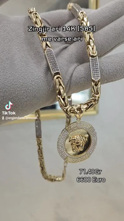 Zinxhir ari 14 karat me medalion Versace