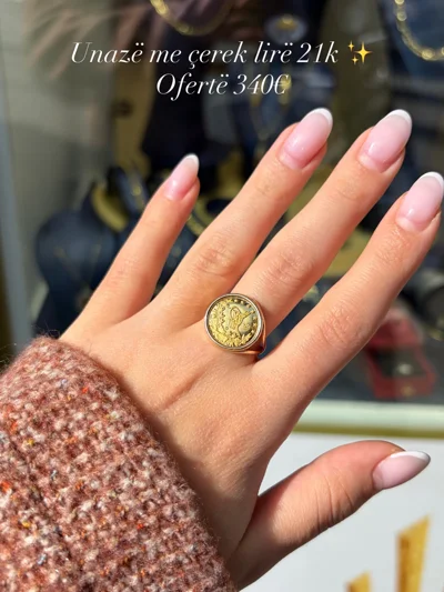 Unazë ari 21 karat me monedhë
