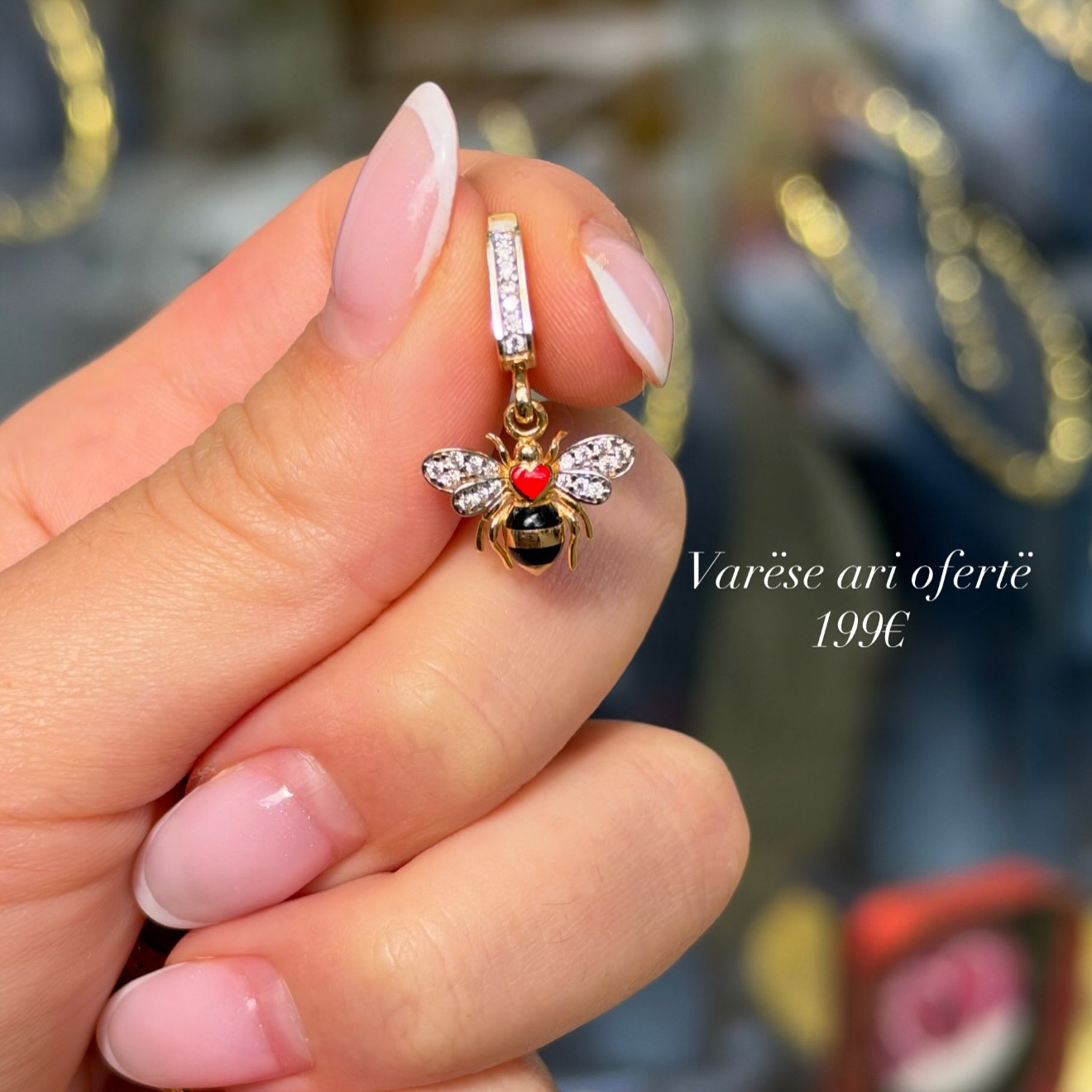 Varëse ari në formë blete me gurë – 𝐀𝐫𝐠𝐣𝐞𝐧𝐝𝐚𝐫𝐢𝐚 𝐀𝐥𝐛𝐚𝐧𝐢 © (2)
