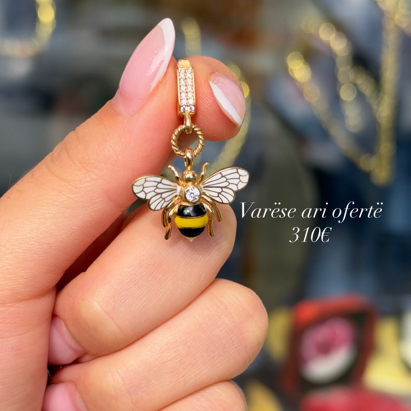 Varëse ari në formë blete me gurë – 𝐀𝐫𝐠𝐣𝐞𝐧𝐝𝐚𝐫𝐢𝐚 𝐀𝐥𝐛𝐚𝐧𝐢 © (4)