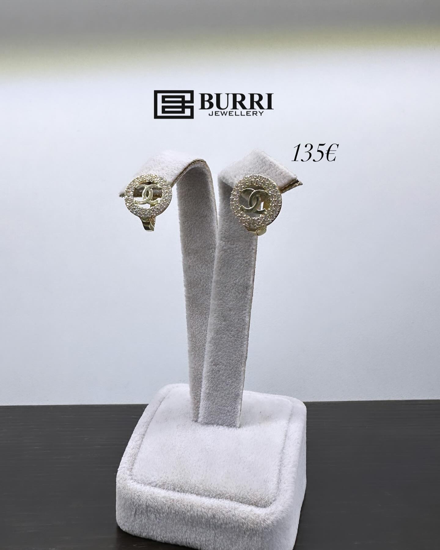 Vathë ari 14 karat të rrumbullakëta me gurë – ARGJENDARIA BURRI