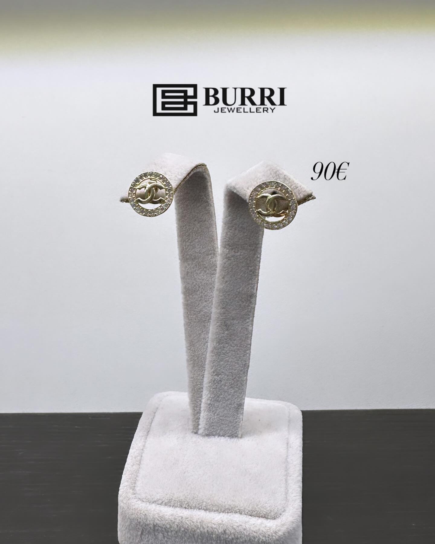 Vathë ari 14 karat të rrumbullakëta me gurë – ARGJENDARIA BURRI (2)