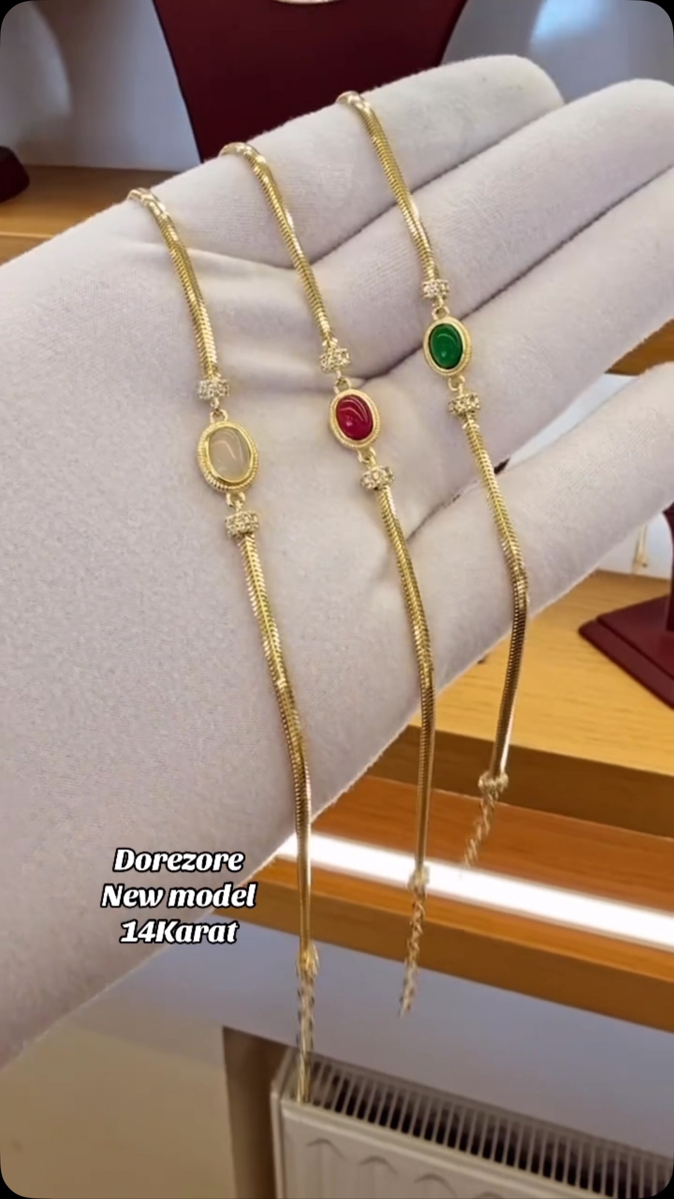 Dorëzore ari 14 karat me gurë – Argjendaria Toni Gold
