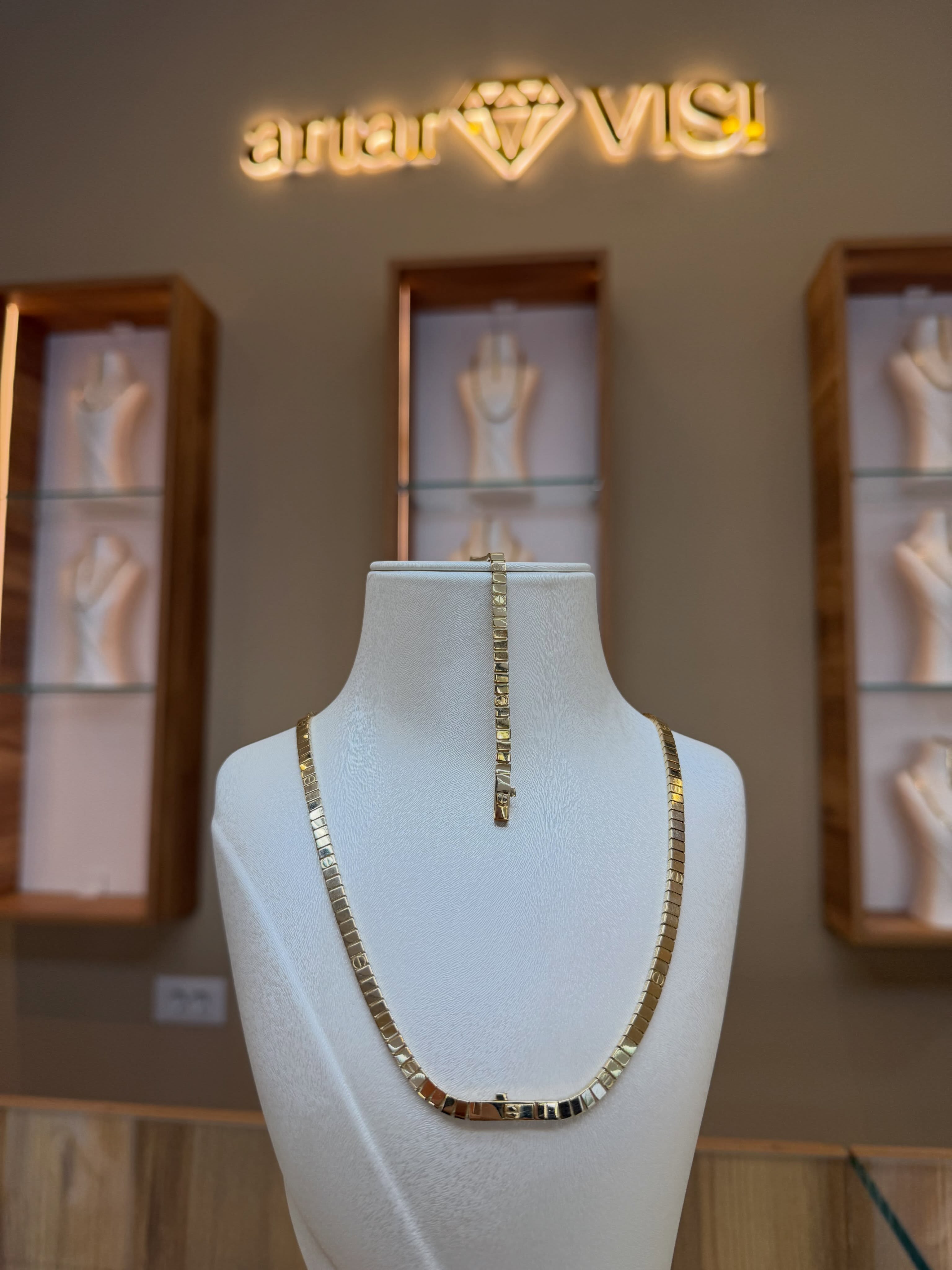Zinxhir ari 14 karat model Cartier – Artar VISI