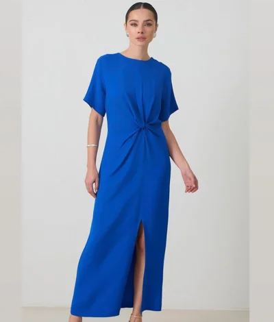 Fustan blu midi me nyje në bel