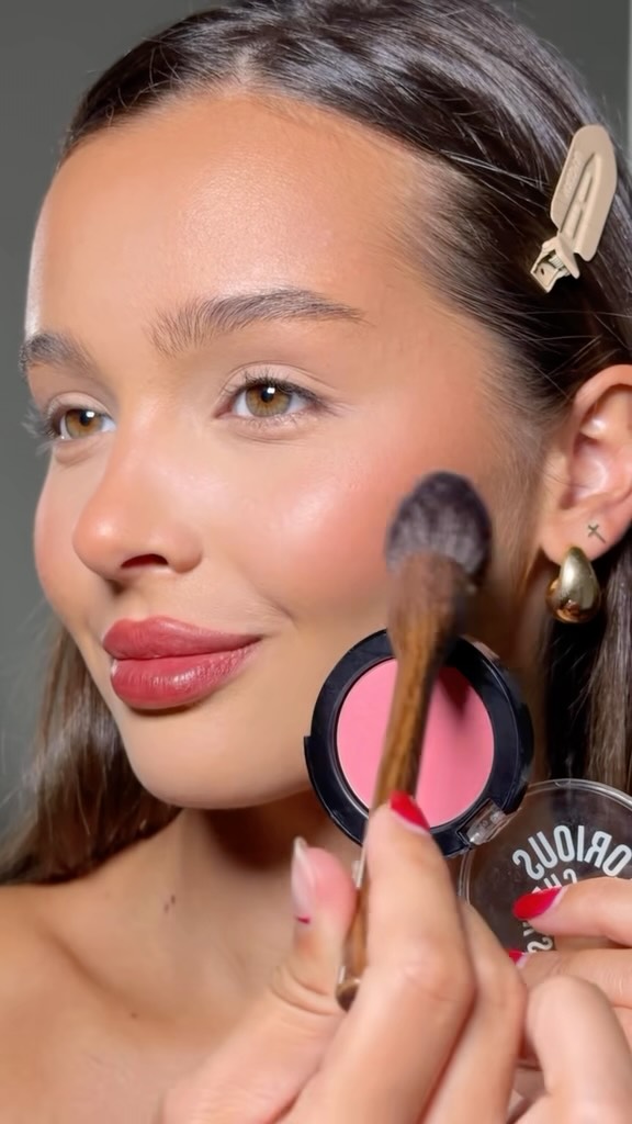 Blush rozë pudër për faqe – Aura Cosmetics Kosovë