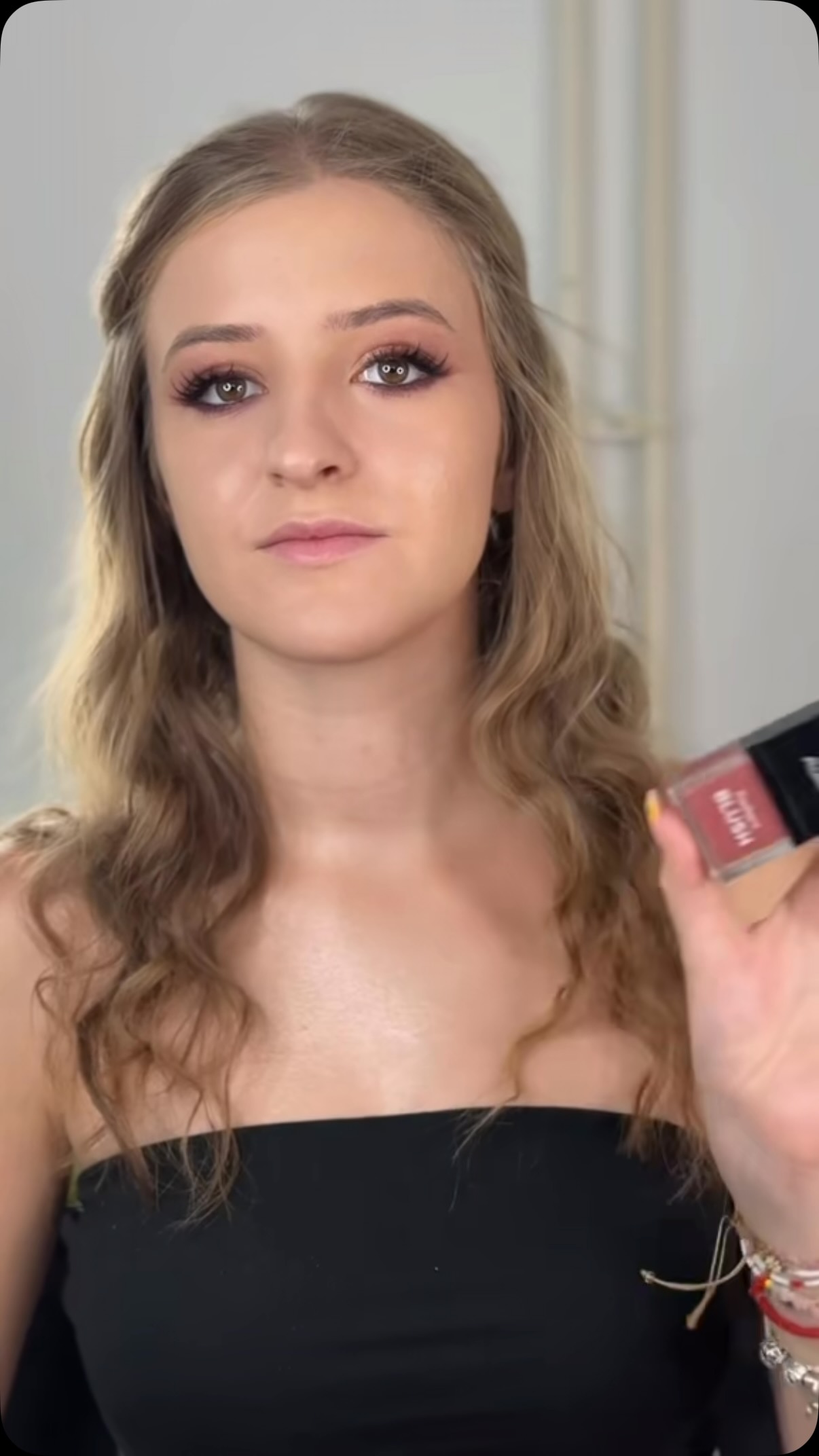 Konturues dhe blush për grim të fytyrës – Aura Cosmetics Kosovë