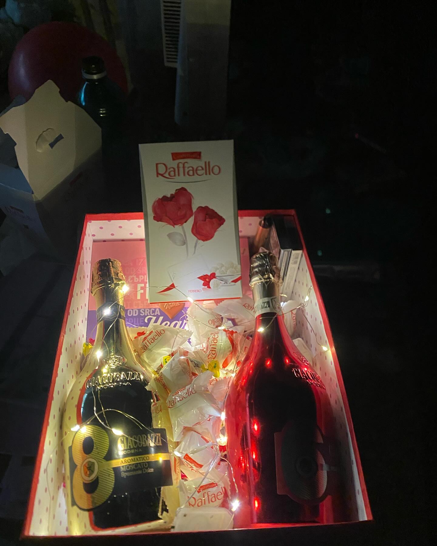 Hark balonash për ditëlindje me neon Happy Birthday – AV Dekor Ferizaj (4)