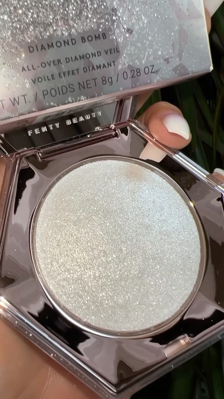 Ndriçues Fenty Beauty Diamond Bomb – Beauty Shop Kosova