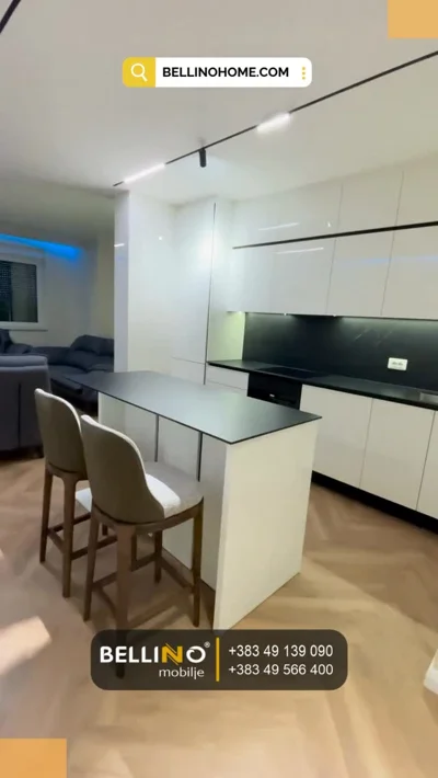 Mobilim i plotë apartamenti me kuzhinë dhe divane