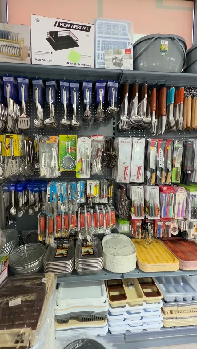Pajisje dhe aksesorë kuzhine në raft – Big shop Gjilan