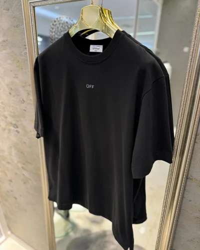 Maicë Off-White e zezë