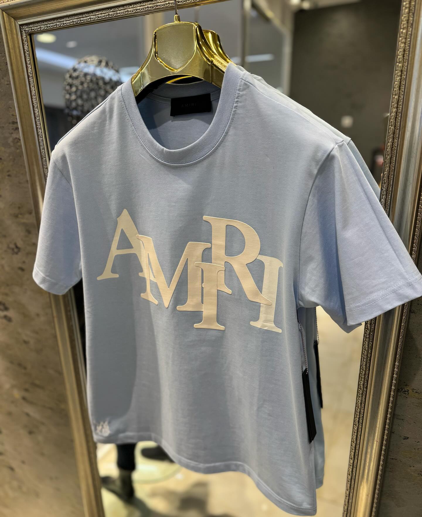 Maicë Amiri blu e çelët me logo – BLACK STORE
