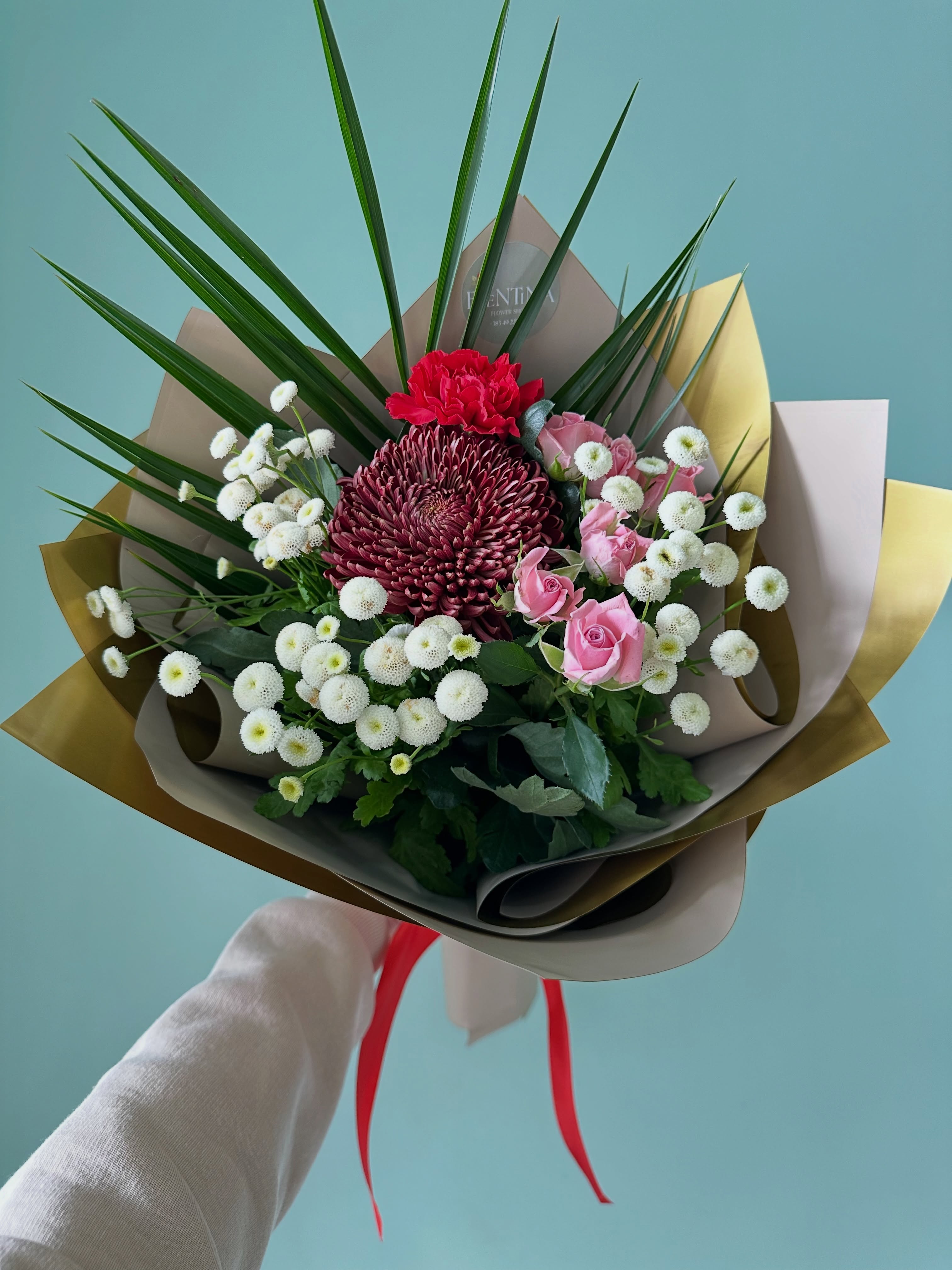 Buqetë me krizantemë dhe margarita të bardha – Blentina🌷 (2)