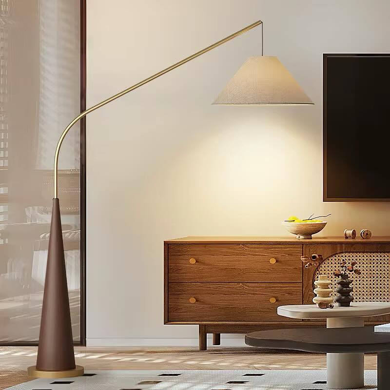 Llambë dyshemeje me hark dhe abazhur bezhë – BS Lighting