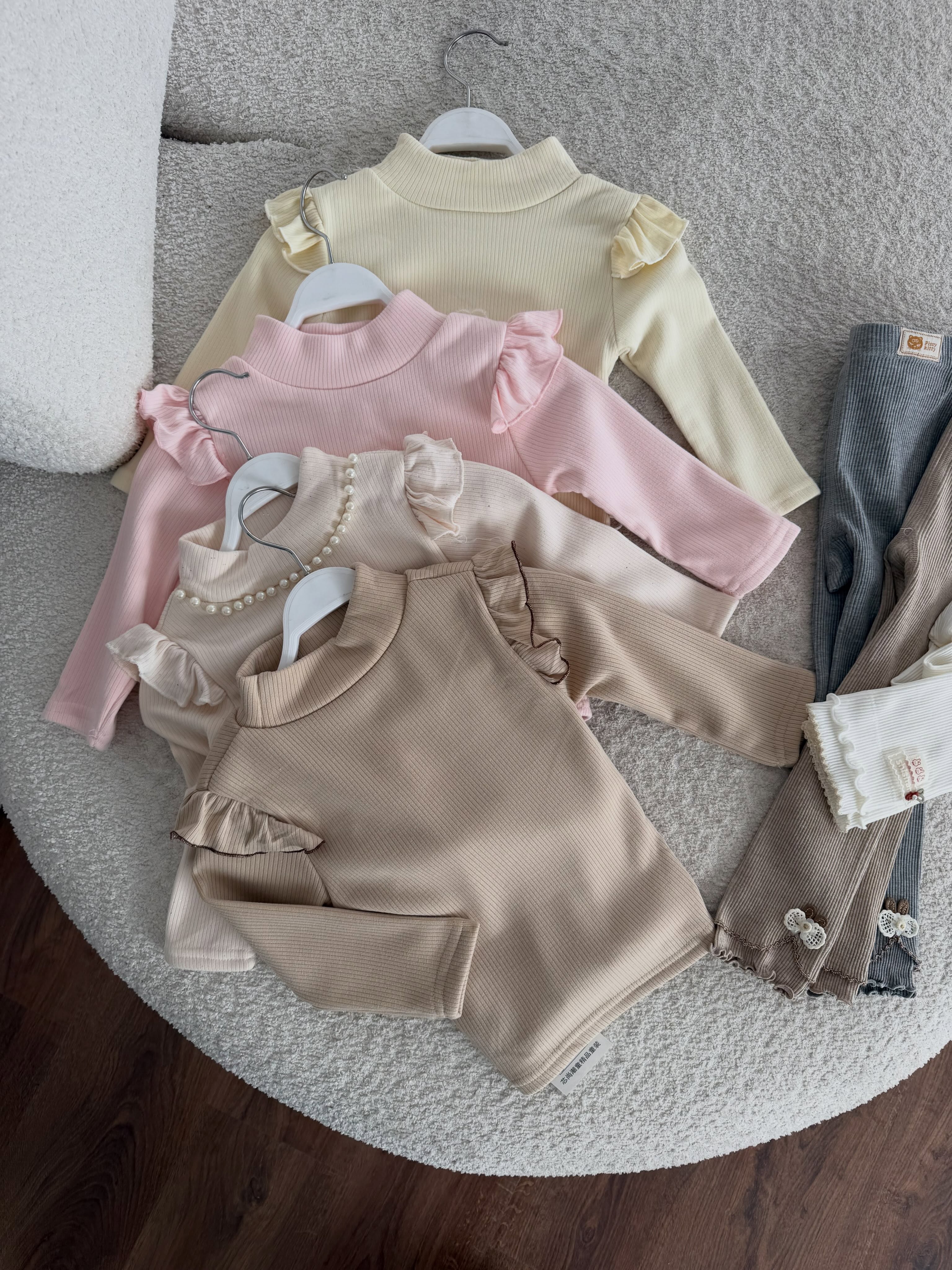 Bluza për vajza me rrudha në ngjyra pastel – butikulettifashion (2)
