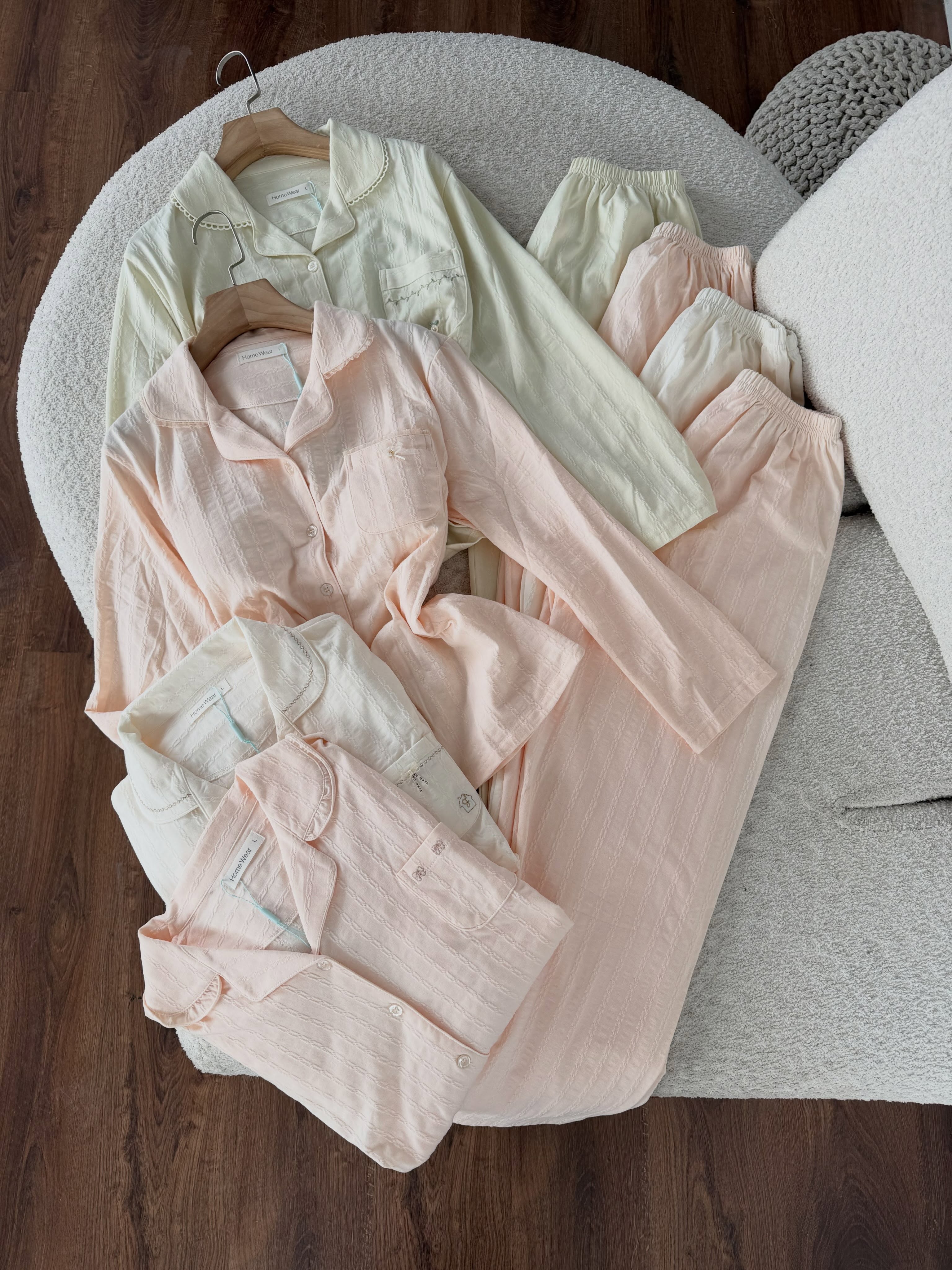 Pizhama femrash në ngjyra pastel – butikulettifashion