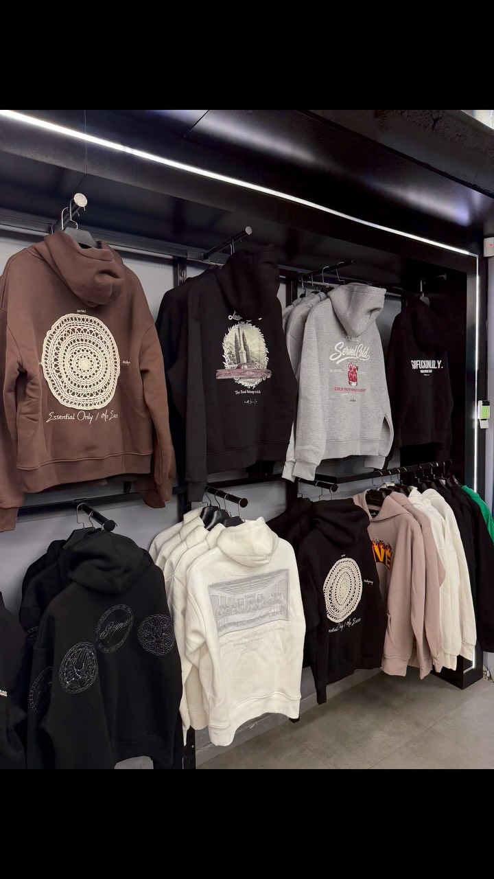 Koleksioni i ri i duksave me kapuç – CAP STORE SINCE 2017 🔵