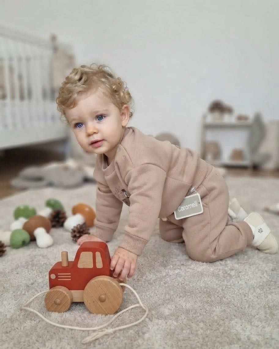 Trenerka bezhë për djem të vegjël – Caramell Kids
